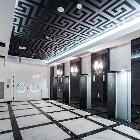 Hanza Tower 22 Pool &