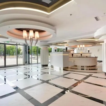 Hanza Tower 22 Pool &
